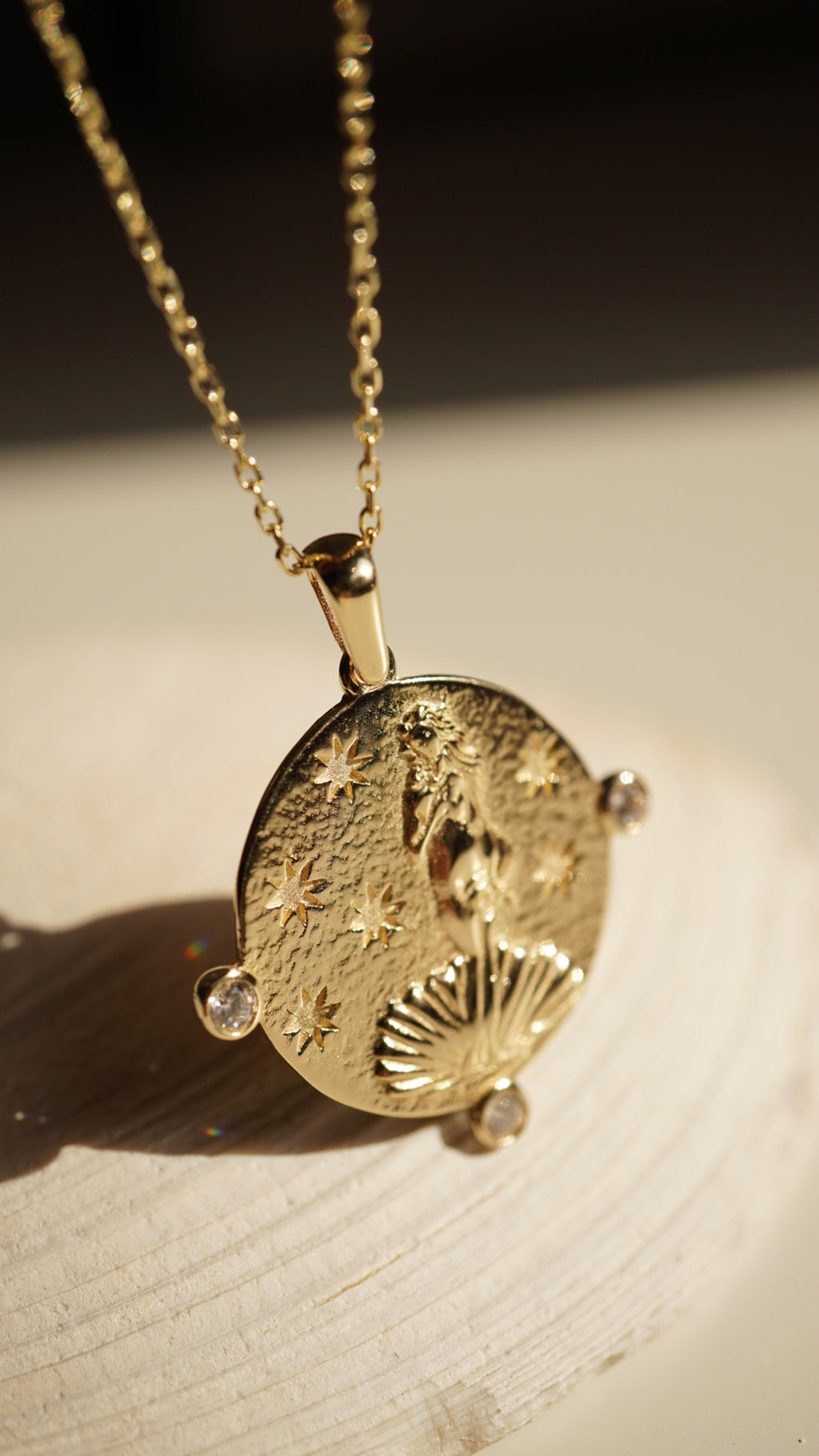 VENUS - 14k Gold