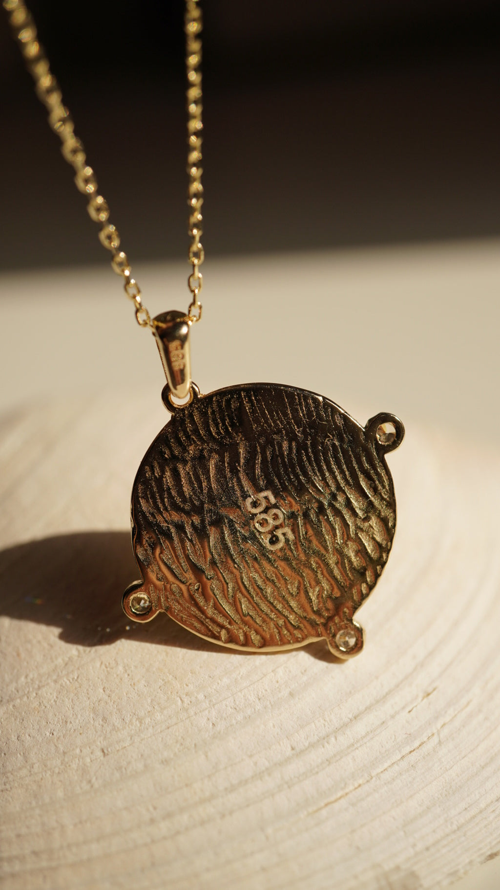 VENUS - 14k Gold